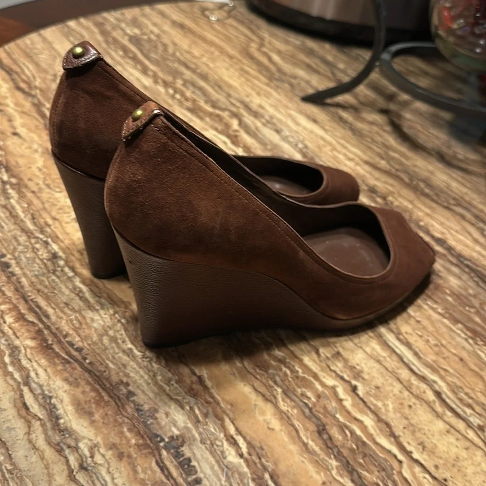 Banana Republic suede wedges